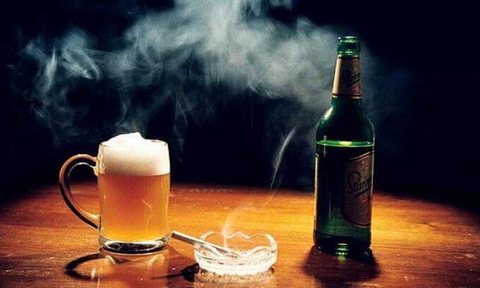 alkohol in kajenje kot vzrok za osteohondrozo dojk